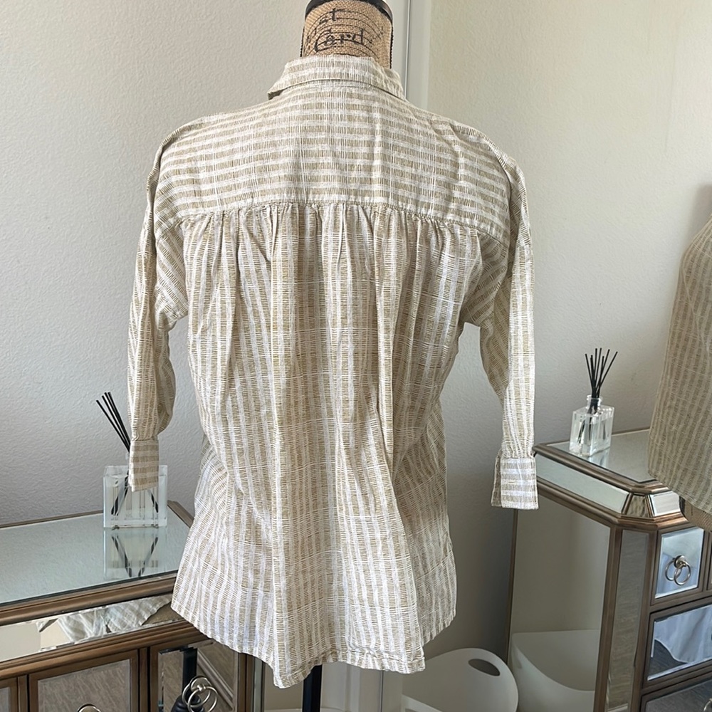 Tan + white button down - Picture 2 of 5